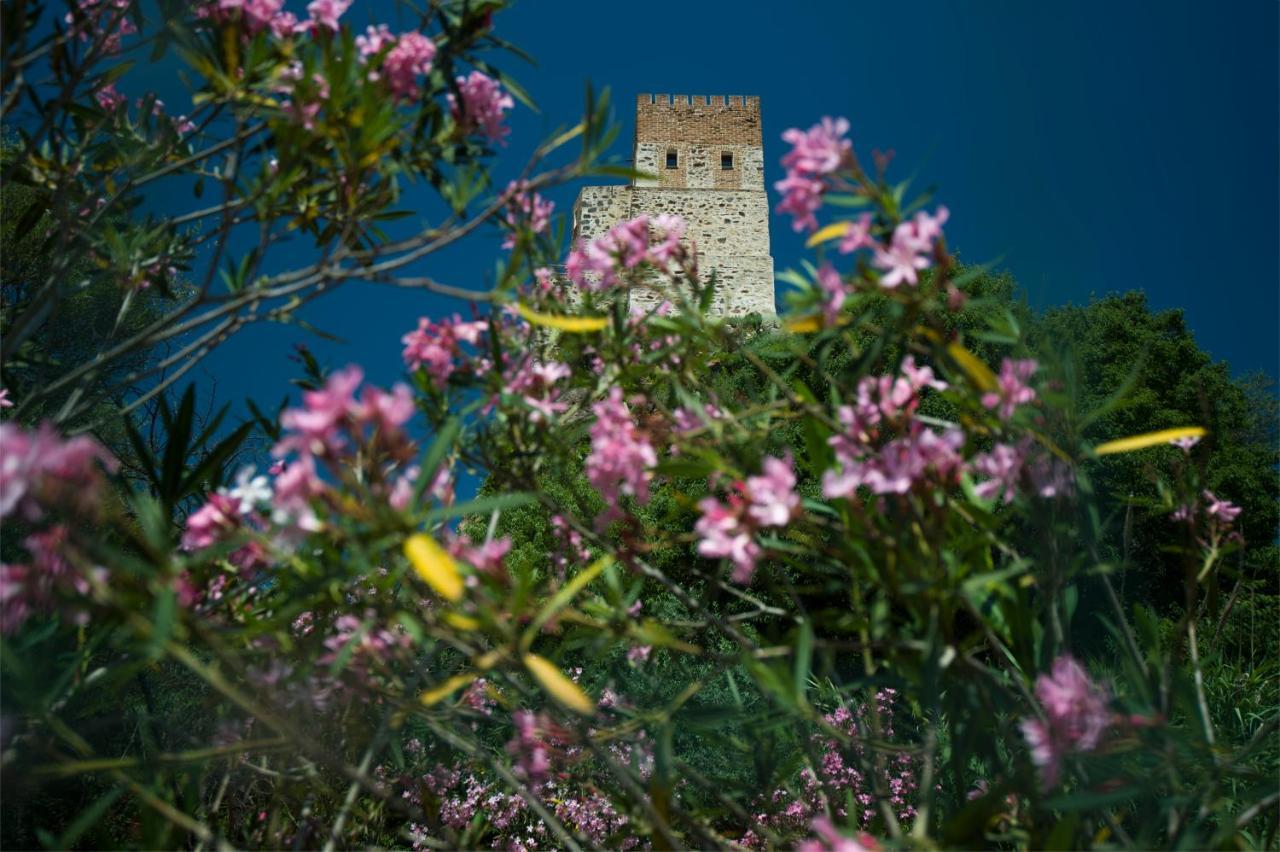 Castello Malicas Hotel Galtelli Exterior photo