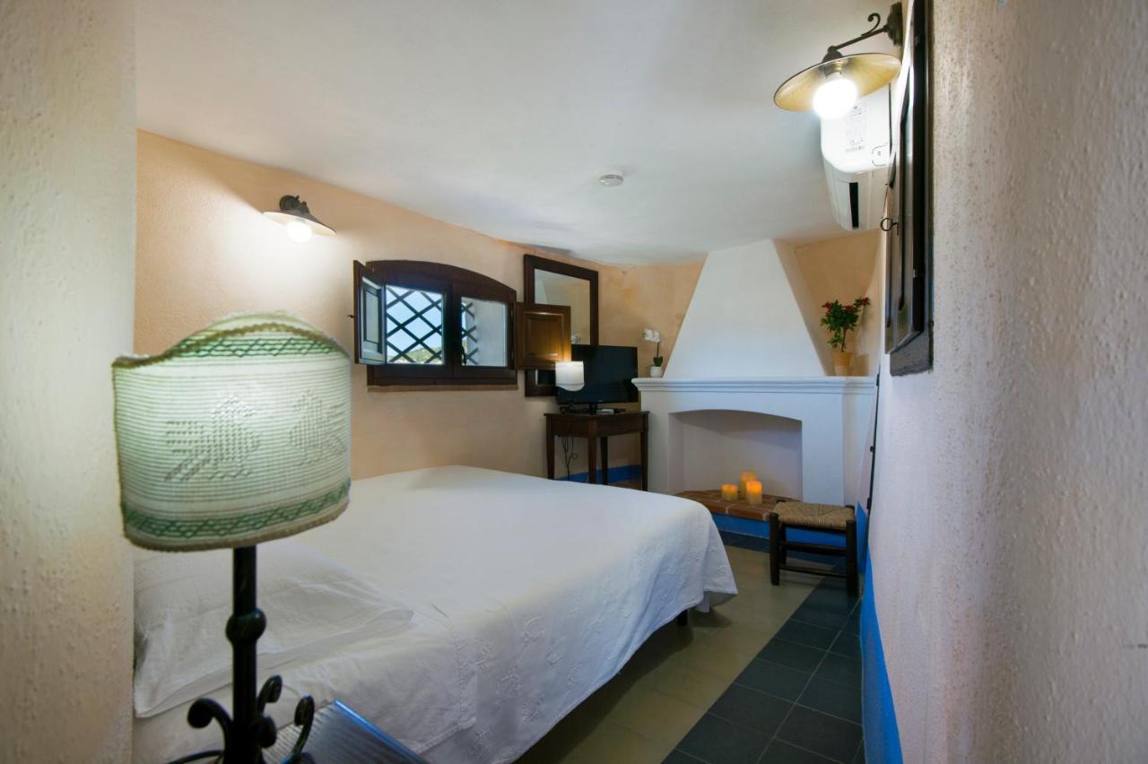 Castello Malicas Hotel Galtelli Exterior photo