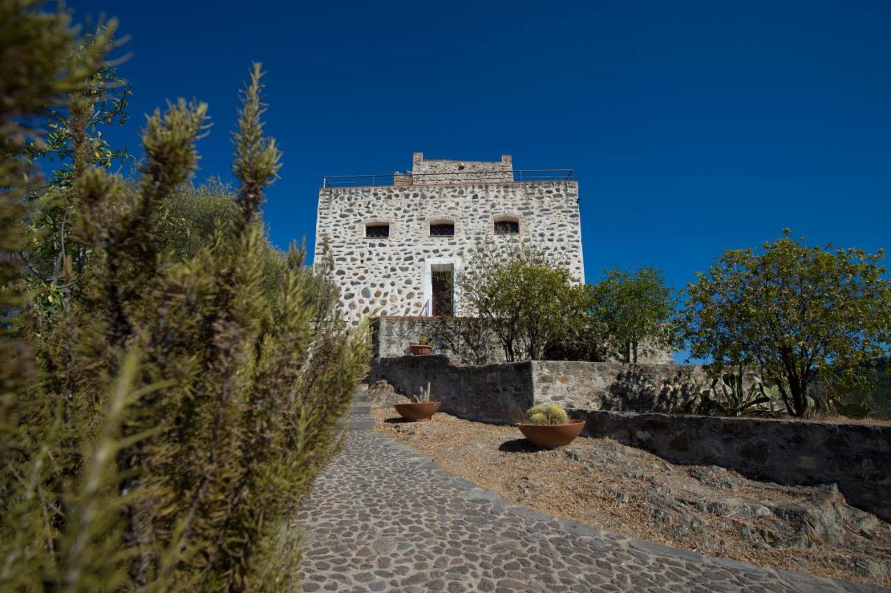 Castello Malicas Hotel Galtelli Exterior photo