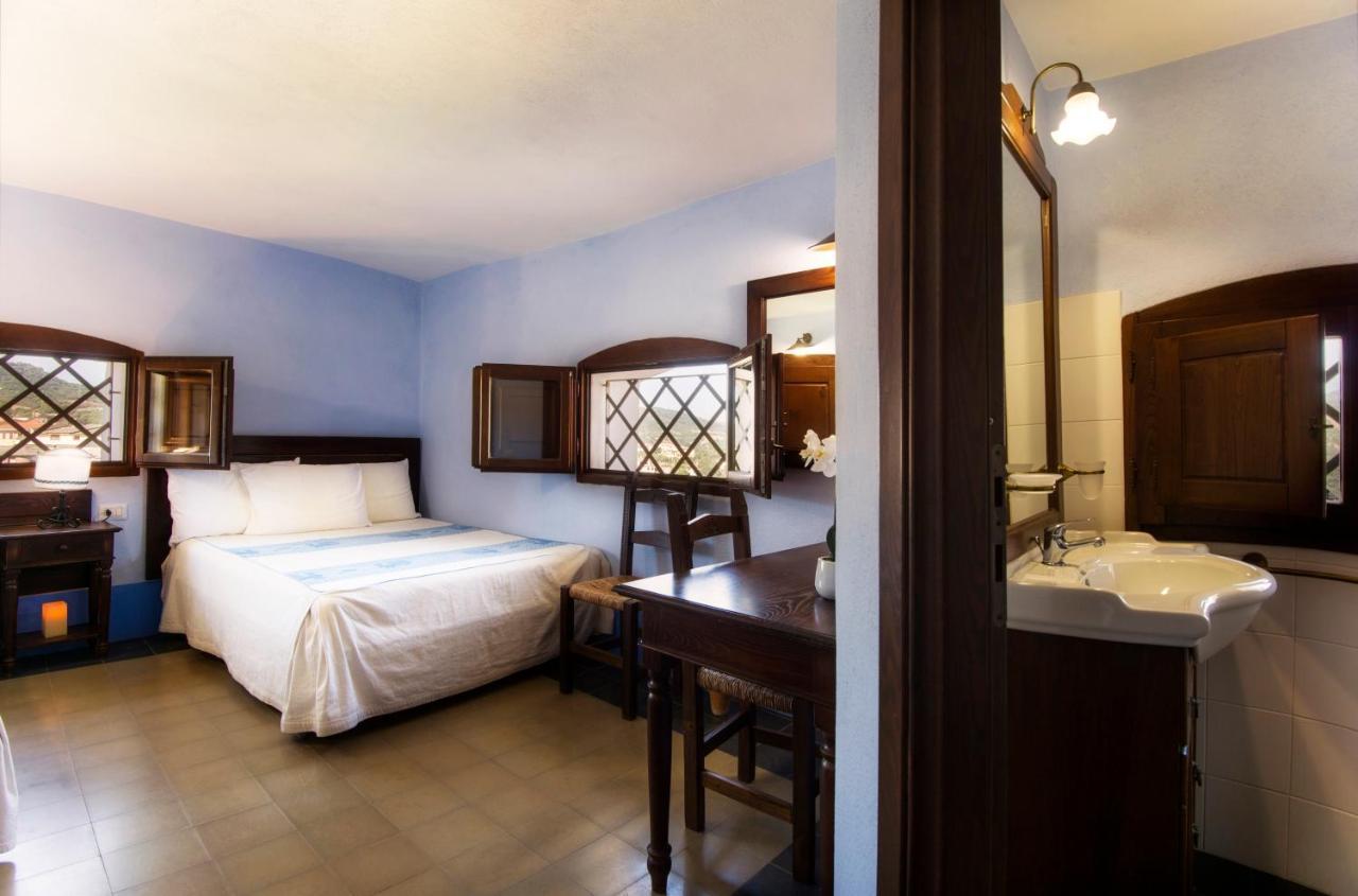 Castello Malicas Hotel Galtelli Exterior photo