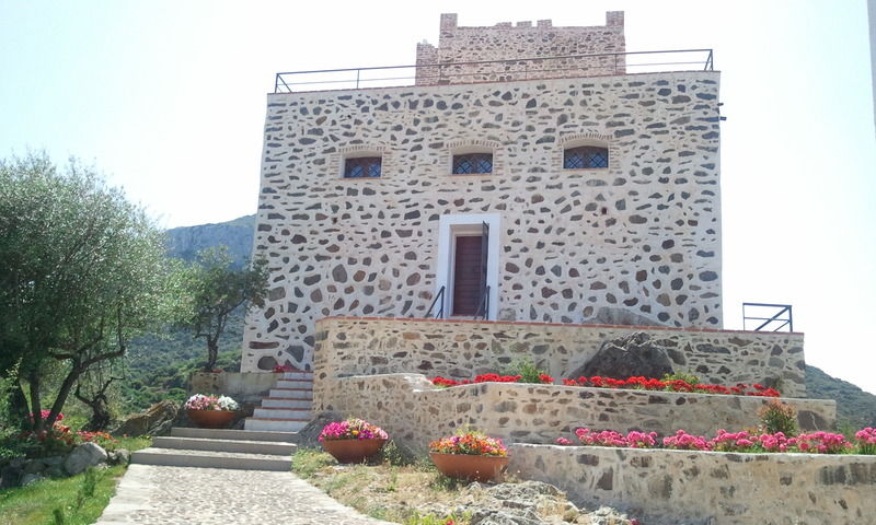 Castello Malicas Hotel Galtelli Exterior photo