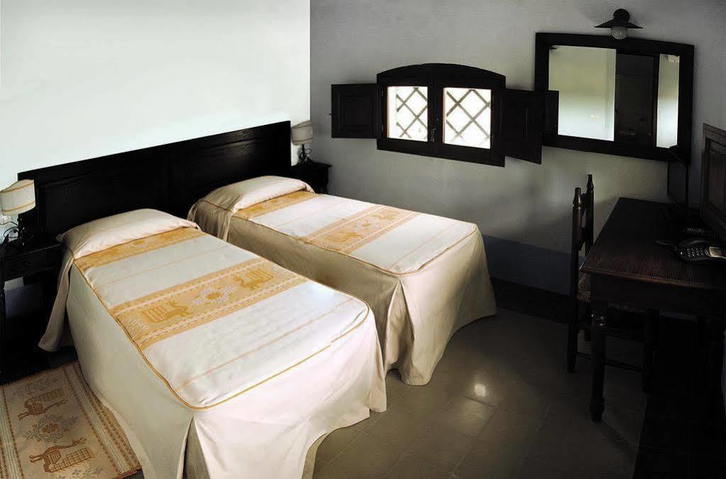 Castello Malicas Hotel Galtelli Exterior photo