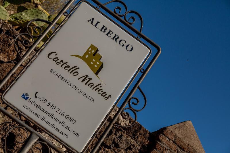 Castello Malicas Hotel Galtelli Exterior photo